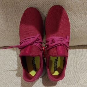 Skechers goga max slip on NWT